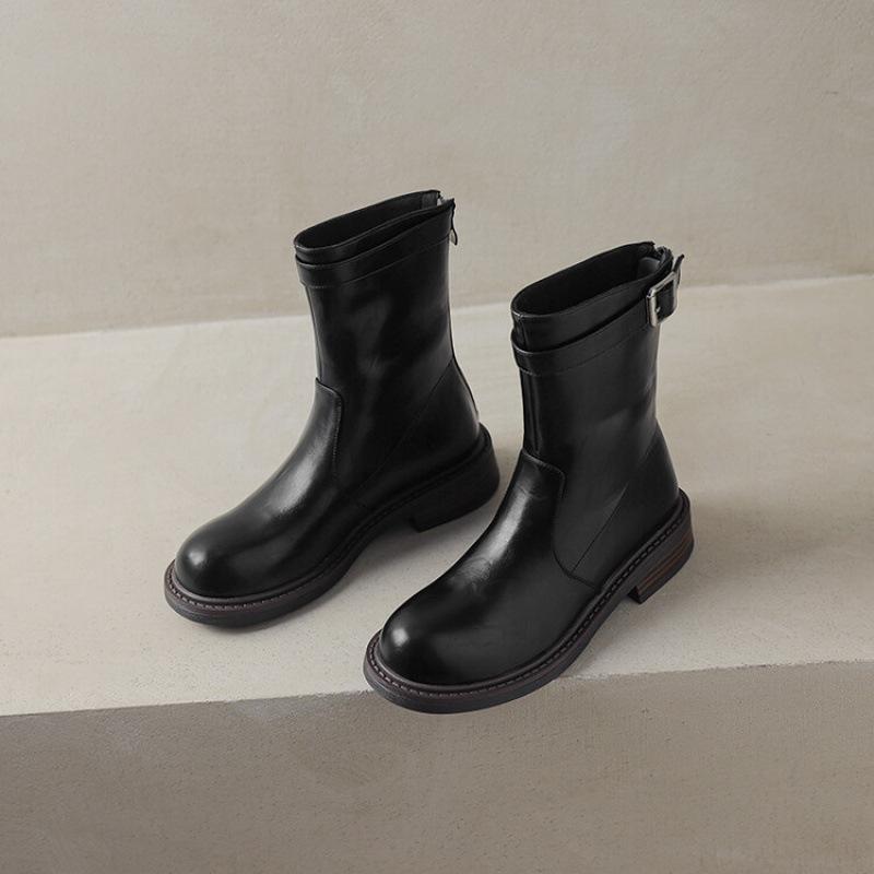 Autumn and winter women s rear zipper knight boots low heel thick sole non-slip large size women s boots Korean version of the new medium boots f 39 чёрный
Autumn and winter women s rear zipper knight boots low heel thick sole non-slip large size women s boots Korean version of the new medium boots f 39 чёрный
