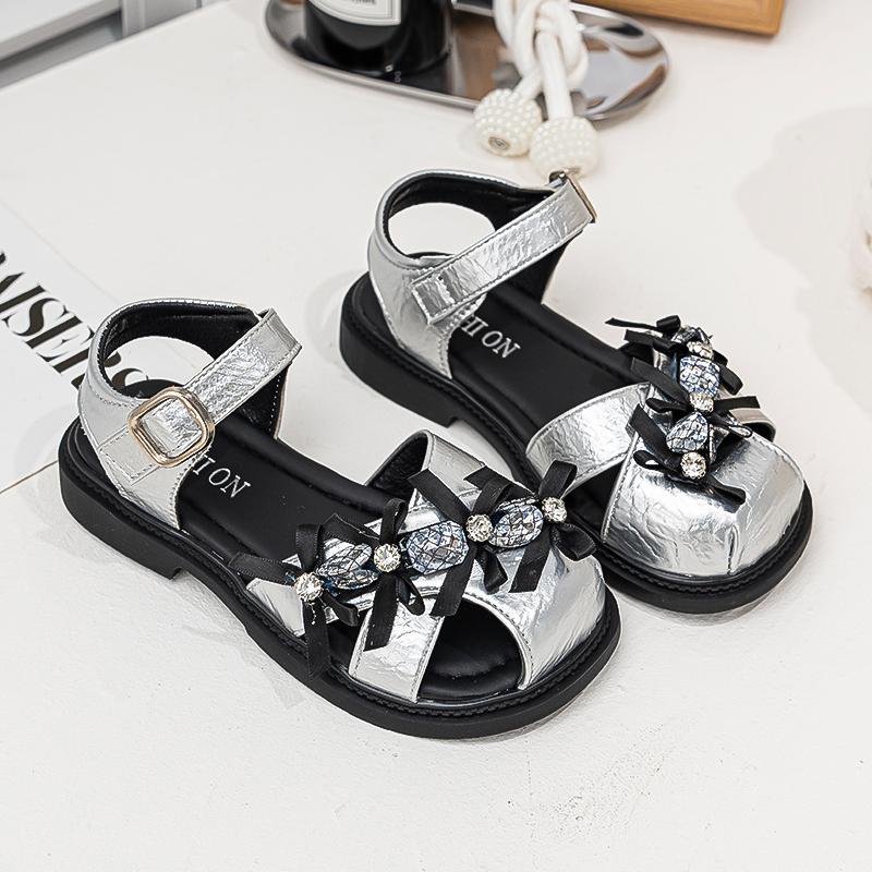 Little Girls Closed-toe Sandals with Rhinestone Bow New Summer Kid Ankle Strap Sandals Non-slip Trendy Princess Party Shoes 26
Little Girls Closed-toe Sandals with Rhinestone Bow New Summer Kid Ankle Strap Sandals Non-slip Trendy Princess Party Shoes 26