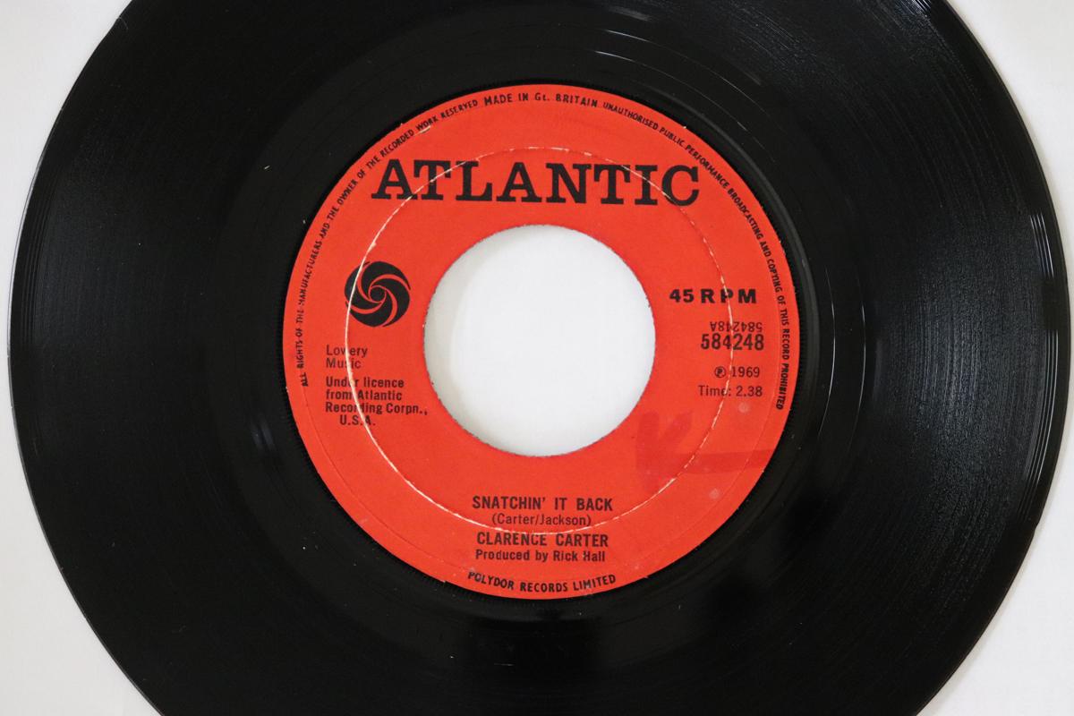 7inch Record CLARENCE CARTER - Snatchin It Back / Making Love (At 584248 Atlantic 1969 UK Soul/Funk Used
7inch Record CLARENCE CARTER - Snatchin It Back / Making Love (At 584248 Atlantic 1969 UK Soul/Funk Used