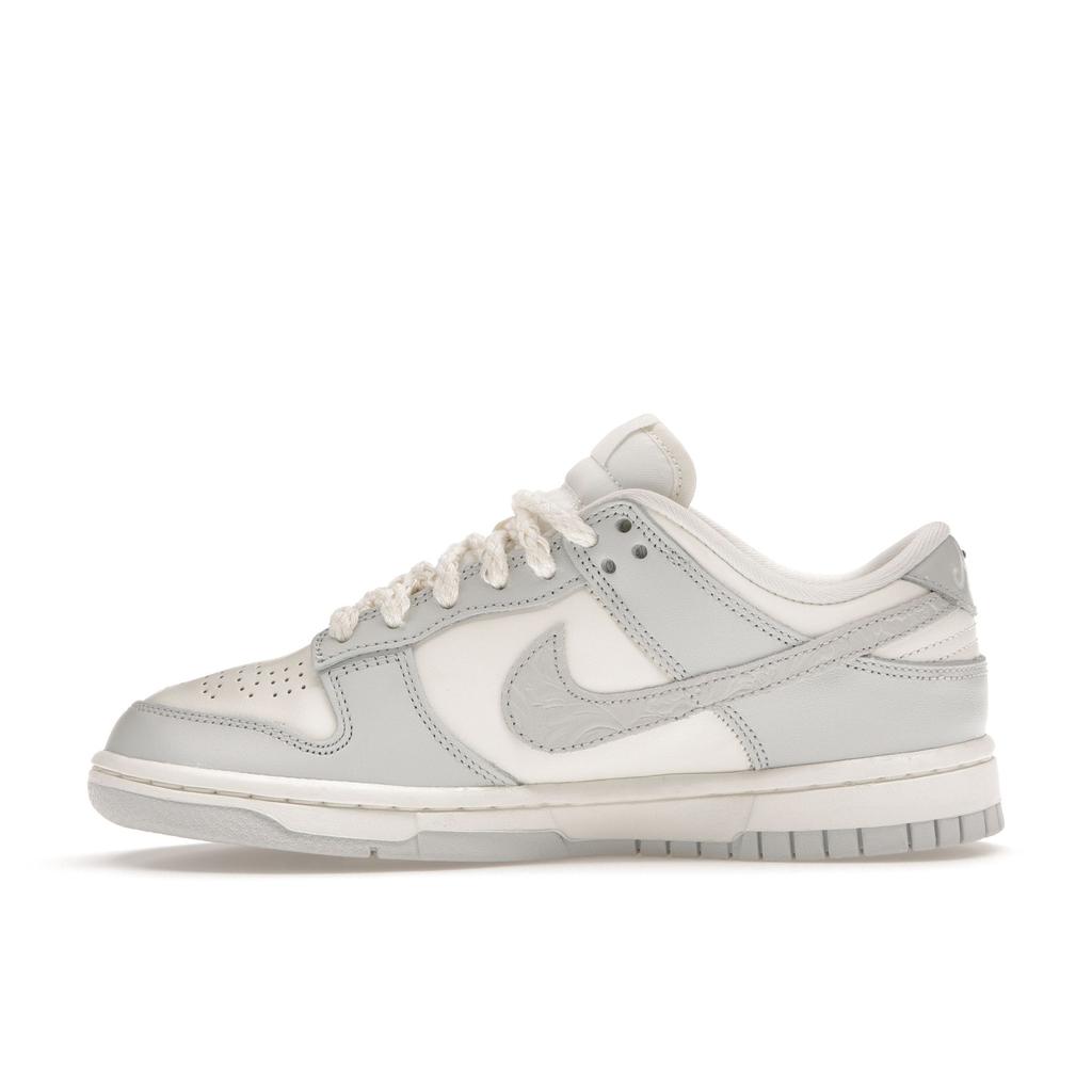 Жіночі кросівки Nike Dunk Low Needlework Grey Sail Tawny FJ4553-133 EU 37.5 сірий
Жіночі кросівки Nike Dunk Low Needlework Grey Sail Tawny FJ4553-133 EU 37.5 сірий
