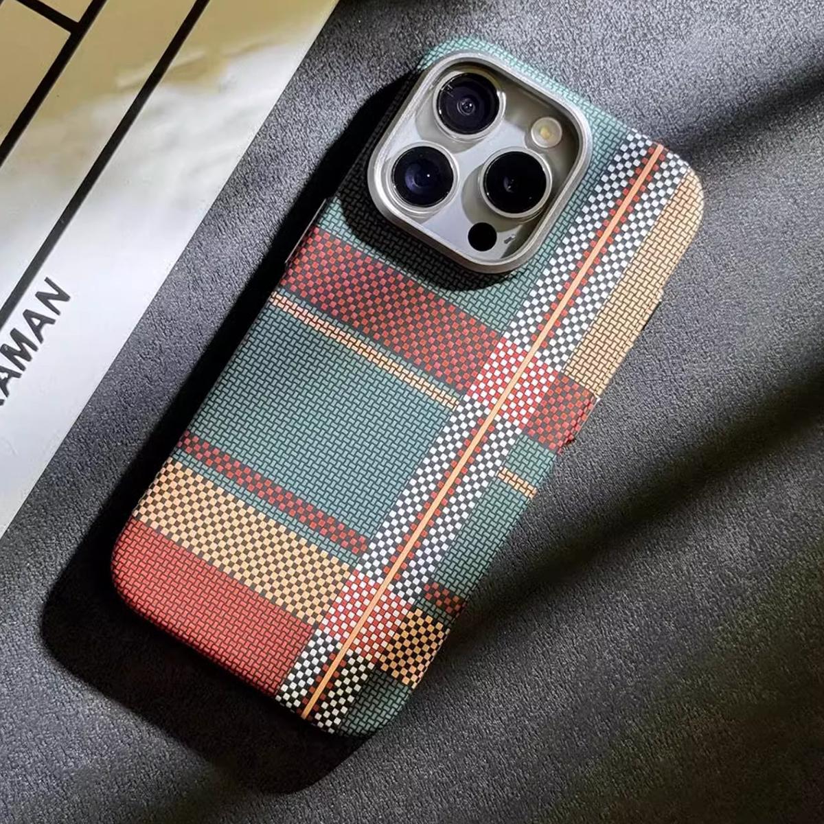 For iPhone 15 Pro Max PC Case Carbon Fiber Texture Phone Case Compatible with MagSafe Red/Green
For iPhone 15 Pro Max PC Case Carbon Fiber Texture Phone Case Compatible with MagSafe Red/Green