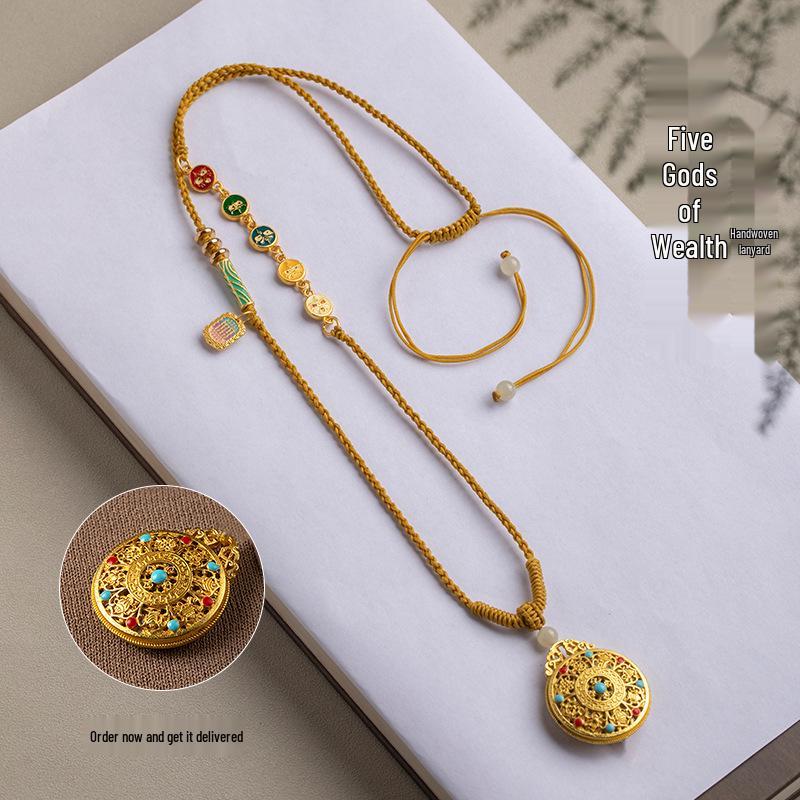 Ожерелье Танка «Боги Богатства Восьми Сокровищ»: Золотой кулон с плетеным шнуром для мужчин и женщин
Ожерелье Танка «Боги Богатства Восьми Сокровищ»: Золотой кулон с плетеным шнуром для мужчин и женщин