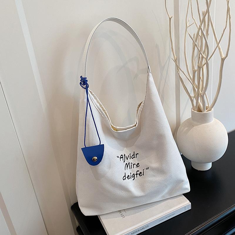 Canvas bag women s new trendy large-capacity tote bag college student class shoulder bag белый
Canvas bag women s new trendy large-capacity tote bag college student class shoulder bag белый