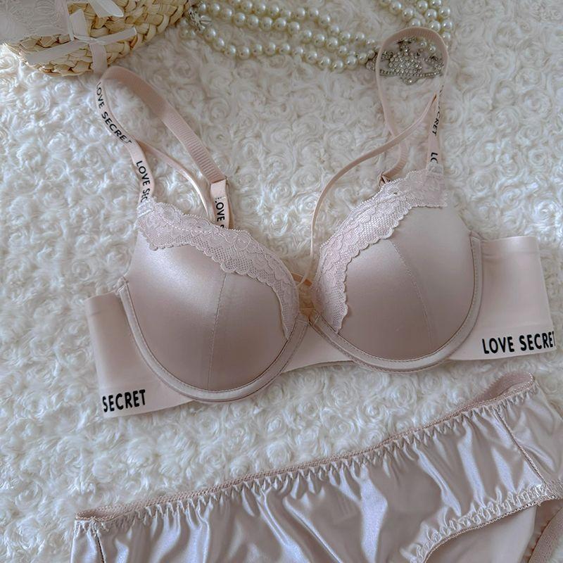 Бюстгальтери пуш-ап для жінок без спинки для великих грудей 3/4 чашки Модні жіночі бюстгальтери 34/75AB
Бюстгальтери пуш-ап для жінок без спинки для великих грудей 3/4 чашки Модні жіночі бюстгальтери 34/75AB