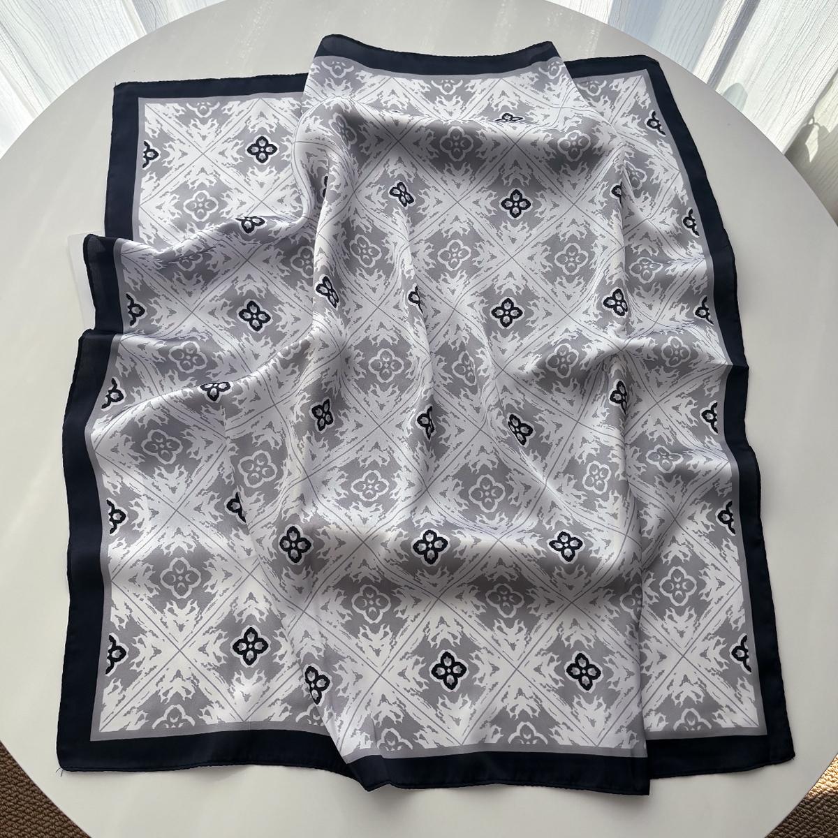 Luxury Square Scarf For Women Retro Ladies Hijab Fashion Neckerchief Bandanas Soft Stain Elegant Faux Silk Scarves Shawl
Luxury Square Scarf For Women Retro Ladies Hijab Fashion Neckerchief Bandanas Soft Stain Elegant Faux Silk Scarves Shawl