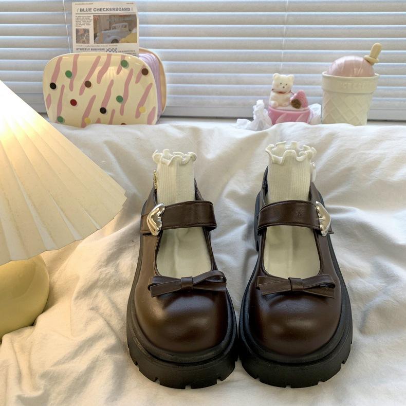 Fashion temperament British style platform small leather shoes women s 2025 new spring and autumn bow love buckle Mary Jane single shoes 40 коричневий
Fashion temperament British style platform small leather shoes women s 2025 new spring and autumn bow love buckle Mary Jane single shoes 40 коричневий