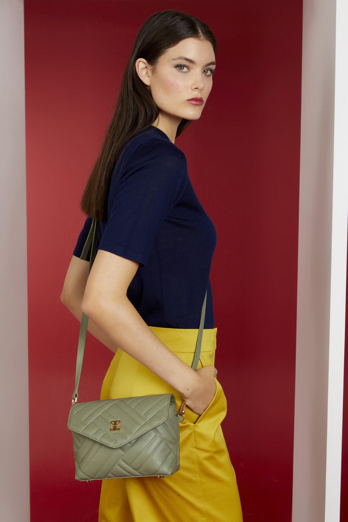 Original Pierre Cardin Lux Soft Green Lux Shoulder Bag Soft Green Women s Shoulder Bag
Original Pierre Cardin Lux Soft Green Lux Shoulder Bag Soft Green Women s Shoulder Bag