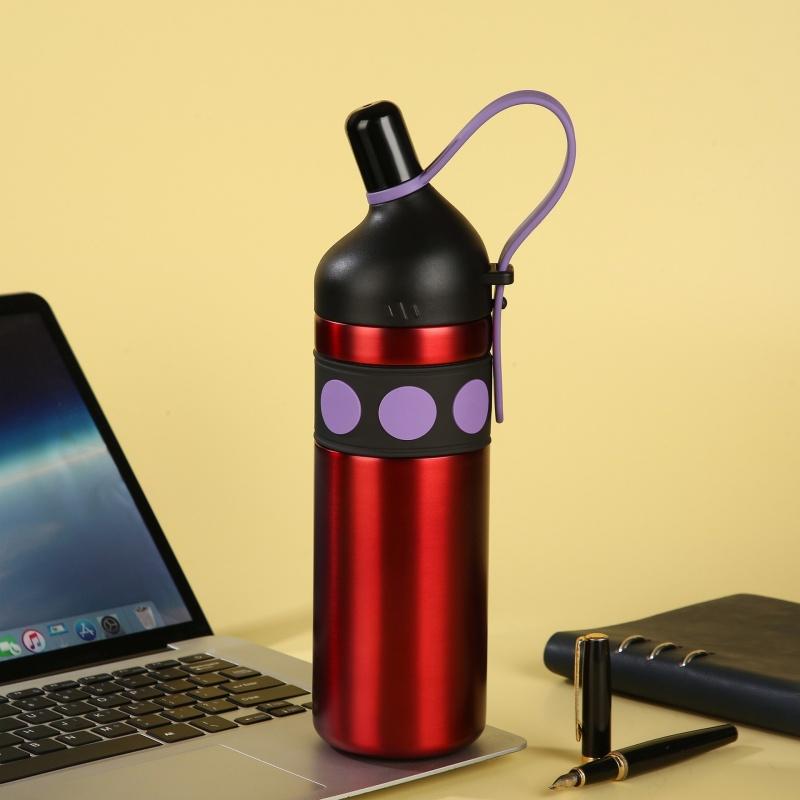 JUSTINLAU Vacuum Flasks Sippy Cup Kids Straw Cup Crooked Mouth Stainless Steel Car Cup Travel Thermos Cup Thermal Water Bottles 720ml червоний
JUSTINLAU Vacuum Flasks Sippy Cup Kids Straw Cup Crooked Mouth Stainless Steel Car Cup Travel Thermos Cup Thermal Water Bottles 720ml червоний