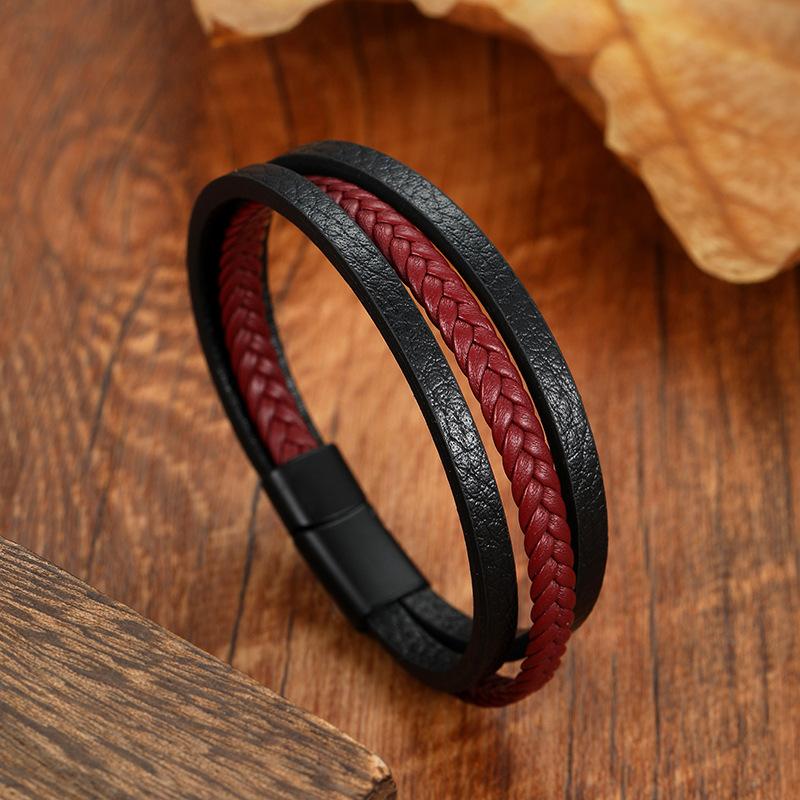 Minimalist Braided Leather Bracelet For Men Vintage Trendy Wristband Accessory Durable Stylish красный
Minimalist Braided Leather Bracelet For Men Vintage Trendy Wristband Accessory Durable Stylish красный