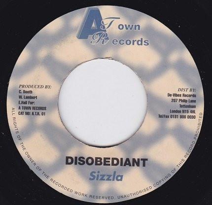 7inch Record SIZZLA - Disobediant NONE A Town Records 1997 Jamaica Reggae, Ska & Dub Used
7inch Record SIZZLA - Disobediant NONE A Town Records 1997 Jamaica Reggae, Ska & Dub Used