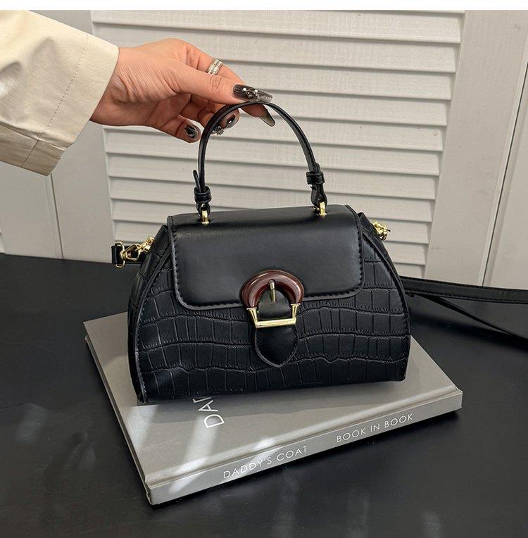 New Bag for Women, Trendy Commute Mini Square Purse Cvertible Shoulder Crossbody Bag, Ideal for Daily & Office Use
New Bag for Women, Trendy Commute Mini Square Purse Cvertible Shoulder Crossbody Bag, Ideal for Daily & Office Use