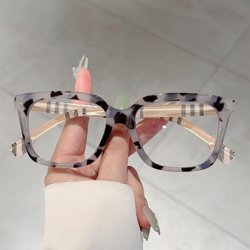 New Business Square Frame Anti Blue Light Glasses For Women Men Computer Goggles Ultra Light Eyeglasses Frame
New Business Square Frame Anti Blue Light Glasses For Women Men Computer Goggles Ultra Light Eyeglasses Frame