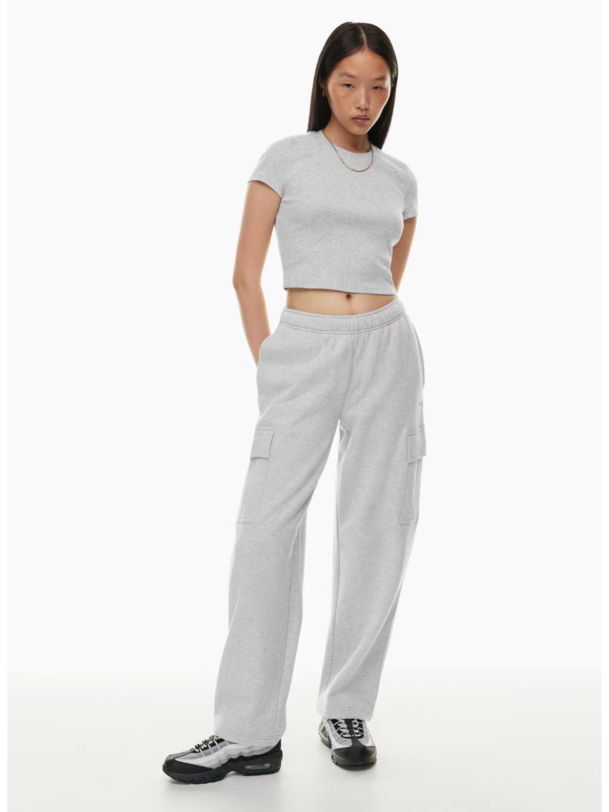 Elastic High Waist Wide-Leg Women s Pants - European and American Style, Autumn/Winter, Loose Fit, Plus Size, Casual. L світло-сірий колір
Elastic High Waist Wide-Leg Women s Pants - European and American Style, Autumn/Winter, Loose Fit, Plus Size, Casual. L світло-сірий колір