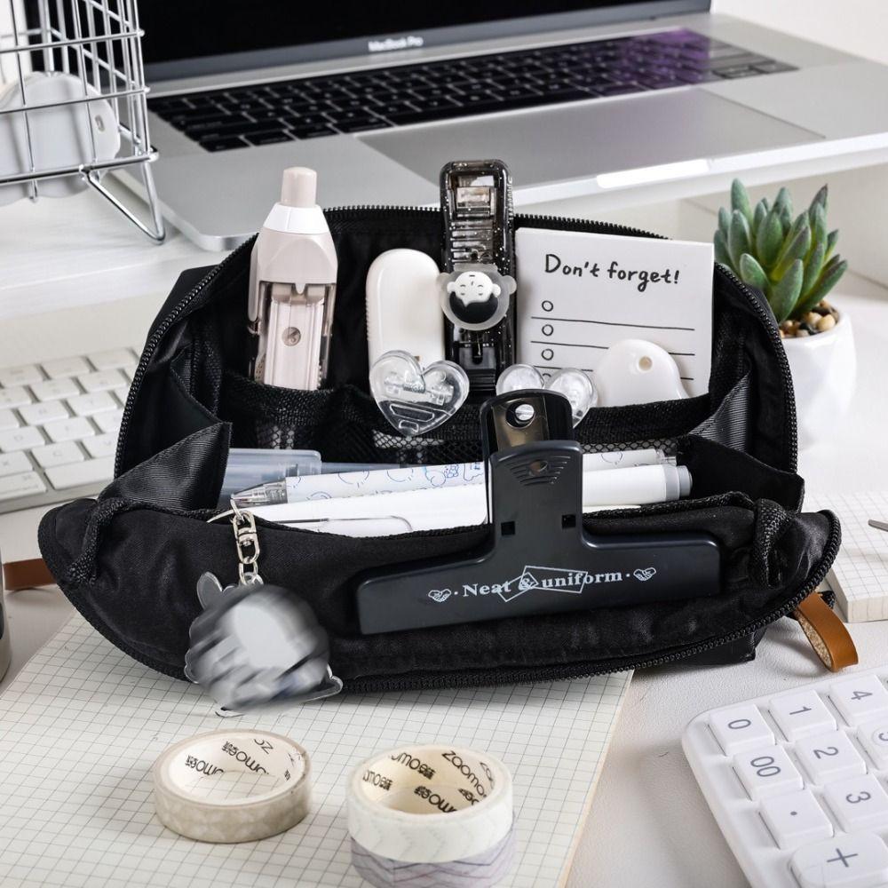 Black Pen Bag Canvas Stationery Bag Portable Stationery Organizer School Office чорний
Black Pen Bag Canvas Stationery Bag Portable Stationery Organizer School Office чорний