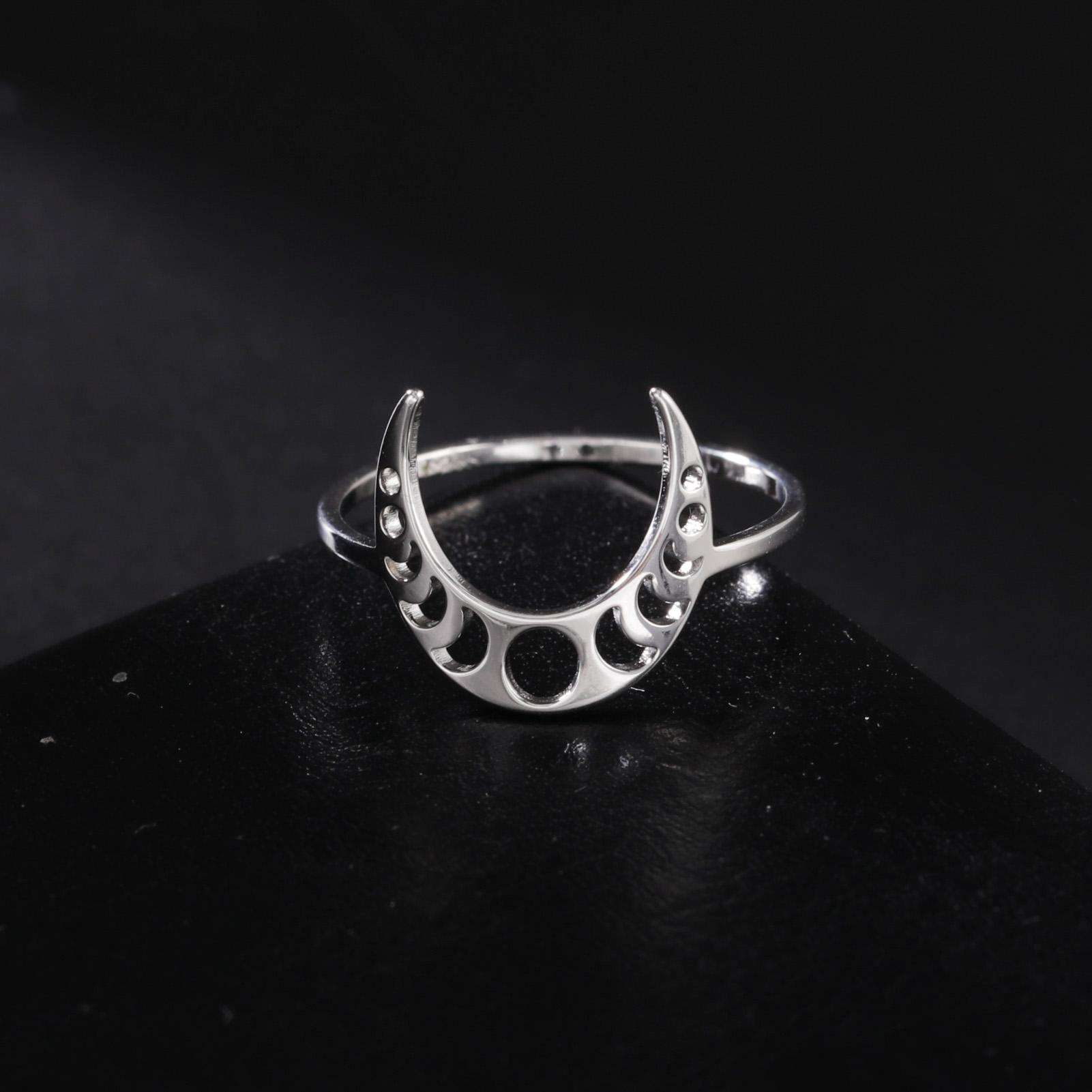LIKGREAT Crescent Moon Ring for Women Men Geometric Lunar Moon Phase Witch Stainless Steel Lucky Amulet Minimalist Jewelry Gift 7
LIKGREAT Crescent Moon Ring for Women Men Geometric Lunar Moon Phase Witch Stainless Steel Lucky Amulet Minimalist Jewelry Gift 7