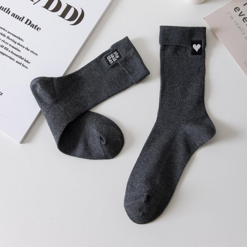 Pure Cotton Versatile Crew Socks Women Four Season Ins Trendy Korean Style AB Asymmetric Embroidered Heart Letters Sports Socks EU 34-39 темно-сірий
Pure Cotton Versatile Crew Socks Women Four Season Ins Trendy Korean Style AB Asymmetric Embroidered Heart Letters Sports Socks EU 34-39 темно-сірий