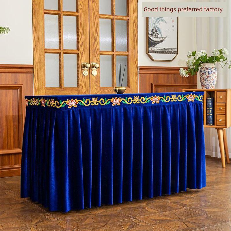 Квадратный стол на восемь человек Скатерть Ткань Юбка для стола Скатерть Подставка для благовоний Стол Храм Зал предков Место для божества Наборы для стола Blue Lotus Embroider Long 120 wide 40 high 75cm
Квадратный стол на восемь человек Скатерть Ткань Юбка для стола Скатерть Подставка для благовоний Стол Храм Зал предков Место для божества Наборы для стола Blue Lotus Embroider Long 120 wide 40 high 75cm