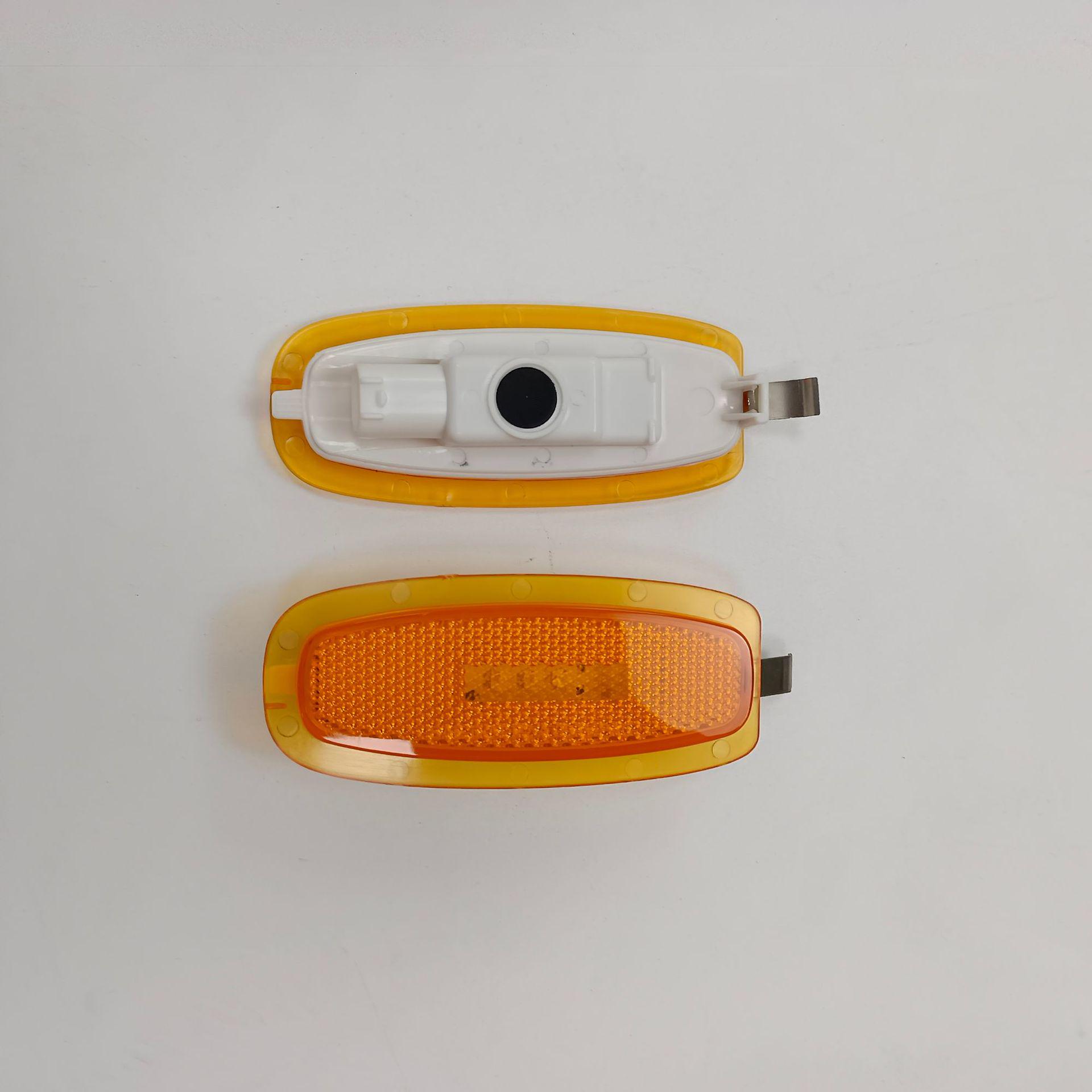 Front Bumper Side Lights for Bentley Flying Spur & Continental GT (3W3945071A, 3W3945072A) - New Consult Customer Service
Front Bumper Side Lights for Bentley Flying Spur & Continental GT (3W3945071A, 3W3945072A) - New Consult Customer Service