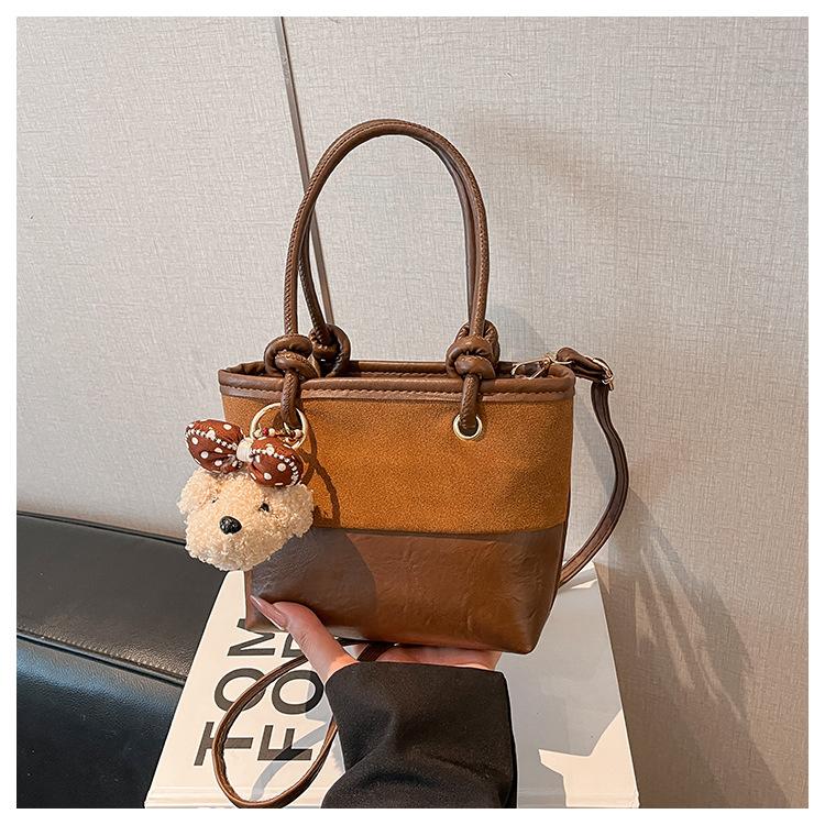 New Retro Top Handle Bag Comfortable and Versatile Texture Shoulder Bag Women Fashi Crossbody Lightweight Simple Bucket Bag
New Retro Top Handle Bag Comfortable and Versatile Texture Shoulder Bag Women Fashi Crossbody Lightweight Simple Bucket Bag