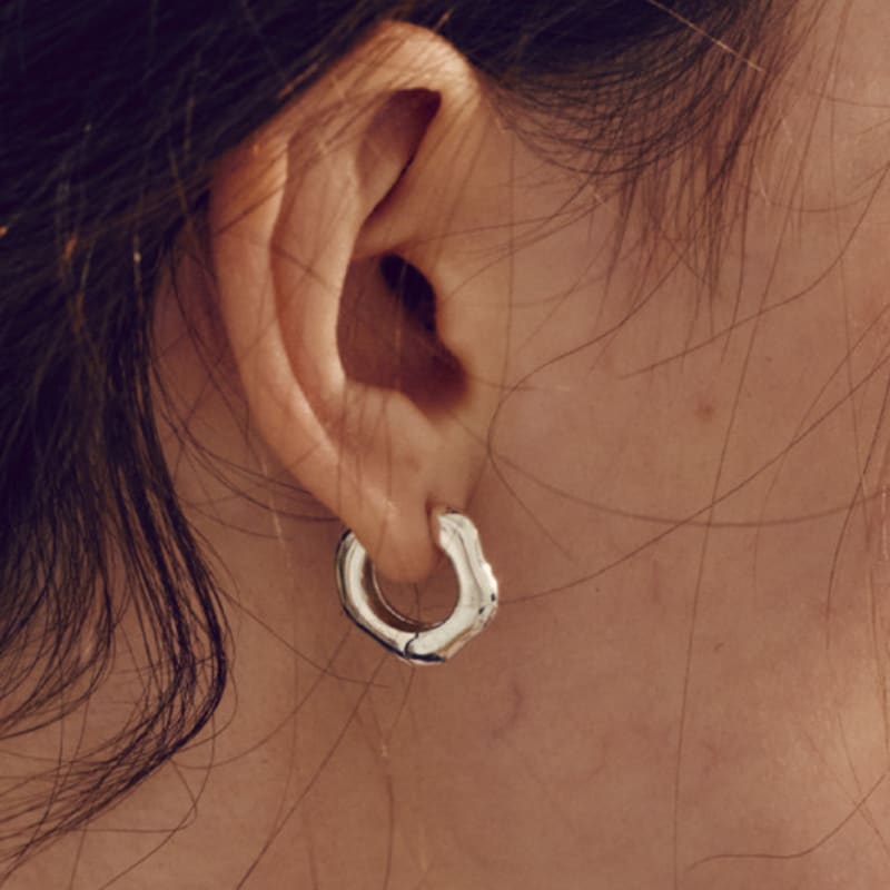 Kinda PI PI Basic Earrings Small gold
Kinda PI PI Basic Earrings Small gold