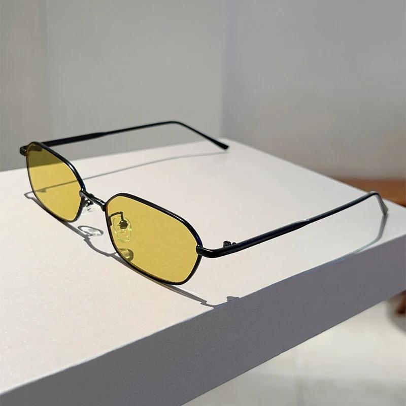 GM LUMIAS Vintage Rectangle Sunglasses Stylish Metal Rim Retro Shades Women Trendy Fashion Brand Design Decorative Sun Glasses as picture shows
GM LUMIAS Vintage Rectangle Sunglasses Stylish Metal Rim Retro Shades Women Trendy Fashion Brand Design Decorative Sun Glasses as picture shows