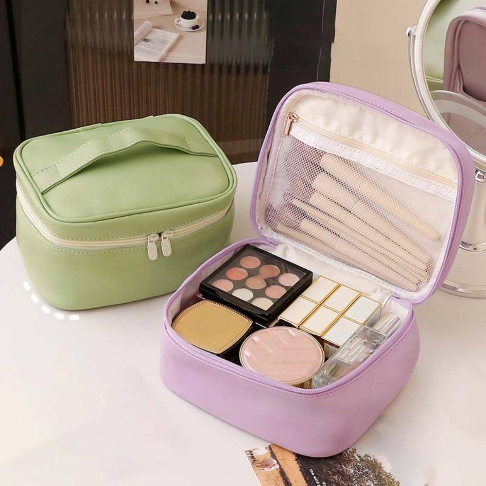 Large Capacity Solid Color Storage Handbag Anti-splash Water Pouch for Make Up Kit Washing Purple M
Large Capacity Solid Color Storage Handbag Anti-splash Water Pouch for Make Up Kit Washing Purple M