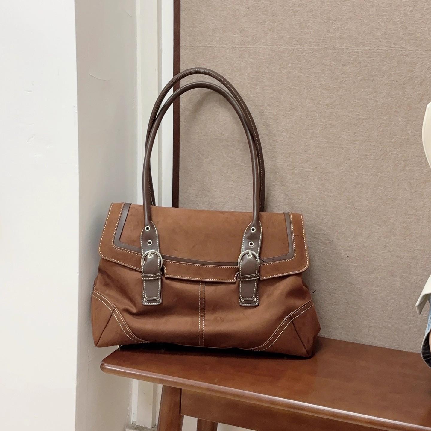 2025 High Quality Fashionable Versatile Commuting Handbag Simple Casual Large Capacity Single Armpit Shoulder Bag for Women темного кольору хакі
2025 High Quality Fashionable Versatile Commuting Handbag Simple Casual Large Capacity Single Armpit Shoulder Bag for Women темного кольору хакі