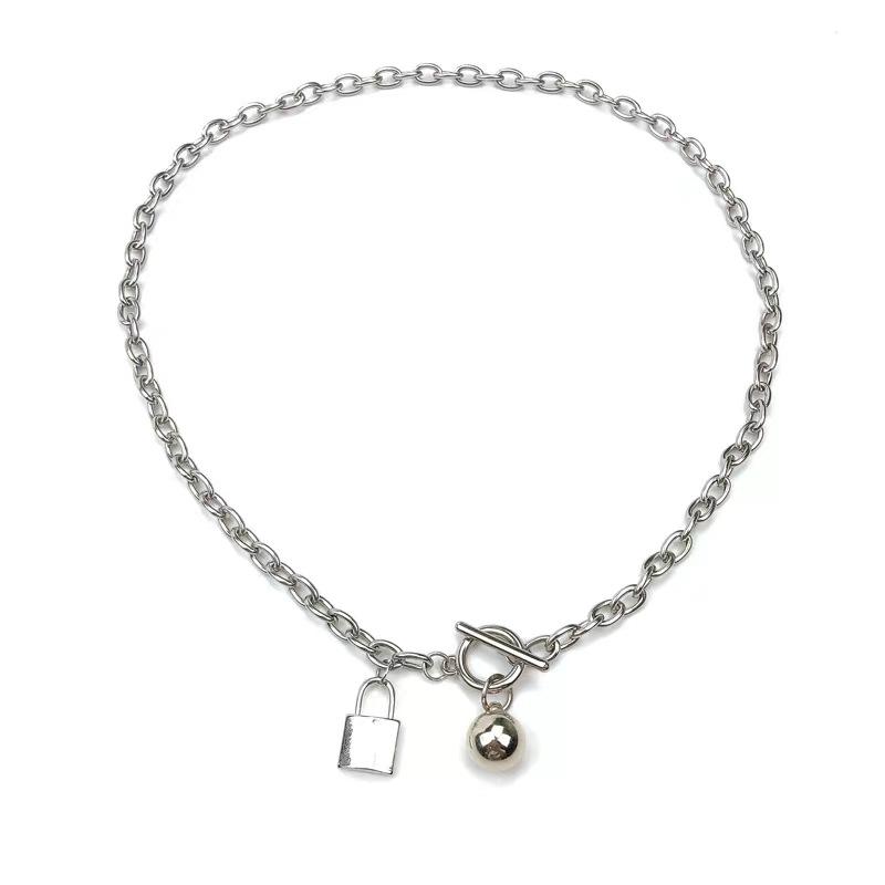 Ожерелье с металлическим шаром и прямой пряжкой для мужчин и женщин, модный хип-хоп, нишевый дизайн, индивидуальное мужское модное украшение
Ожерелье с металлическим шаром и прямой пряжкой для мужчин и женщин, модный хип-хоп, нишевый дизайн, индивидуальное мужское модное украшение