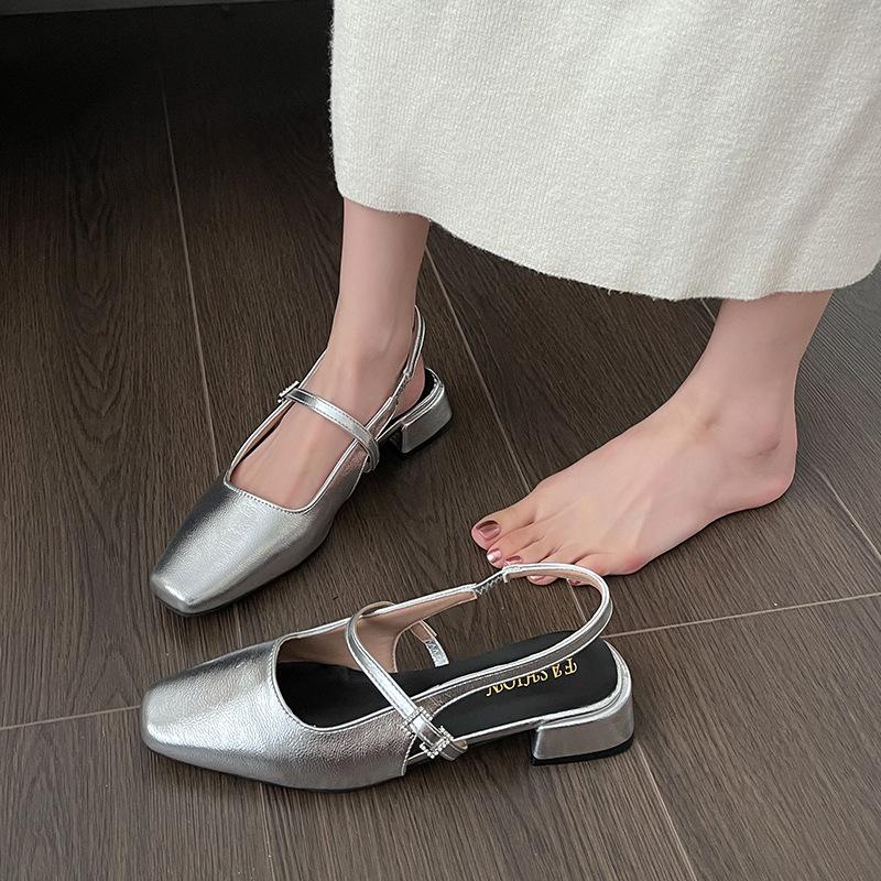 Design sense square head thick heel Mary Jane shoes 2025 new one-word buckle belt temperament light mouth sandals 35 чёрный
Design sense square head thick heel Mary Jane shoes 2025 new one-word buckle belt temperament light mouth sandals 35 чёрный