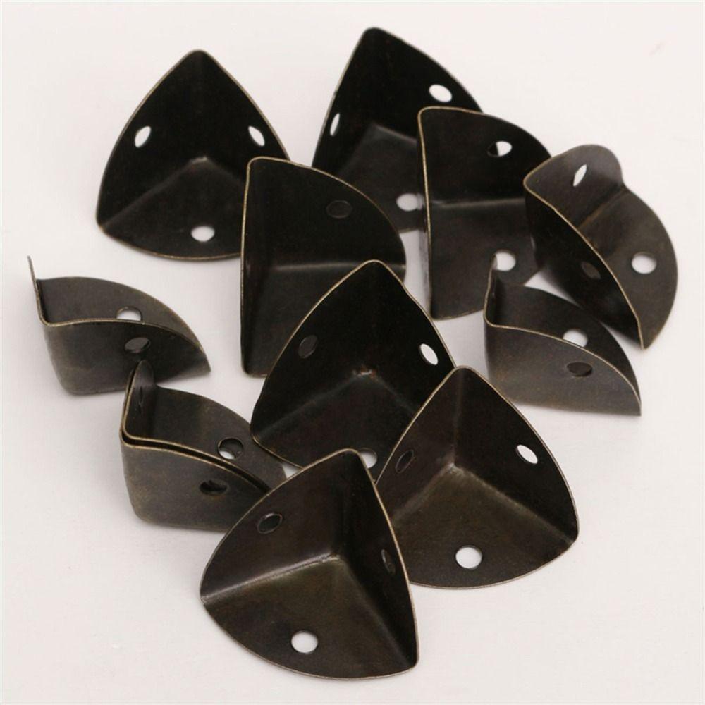 10 Pcs Iron Edge Corner Protection Vintage Desk Decoration 10 Pcs Safety Protector Box срібний
10 Pcs Iron Edge Corner Protection Vintage Desk Decoration 10 Pcs Safety Protector Box срібний