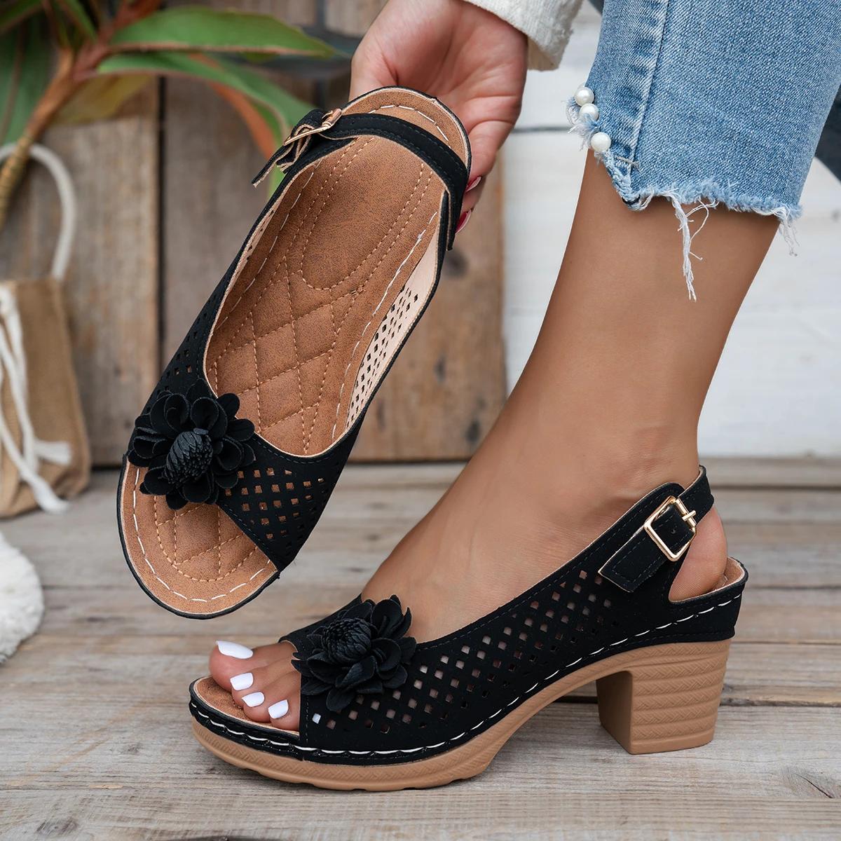 Fashion Women Sandals 2025 Summer Classic Retro Slip-on Comfortable High Heels Breathable Non-slip Light Sandals Women Shoes for Women 36 чорний
Fashion Women Sandals 2025 Summer Classic Retro Slip-on Comfortable High Heels Breathable Non-slip Light Sandals Women Shoes for Women 36 чорний