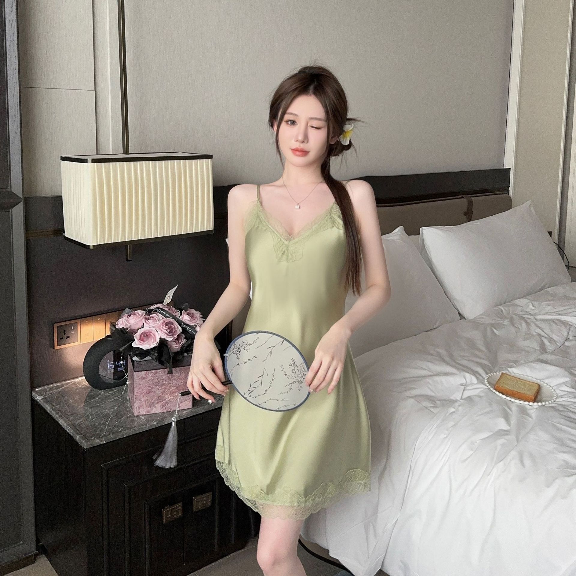 Sexy pajamas women s summer new ice silk suspender nightgown nightgown with chest pad summer thin loungewear XL
Sexy pajamas women s summer new ice silk suspender nightgown nightgown with chest pad summer thin loungewear XL