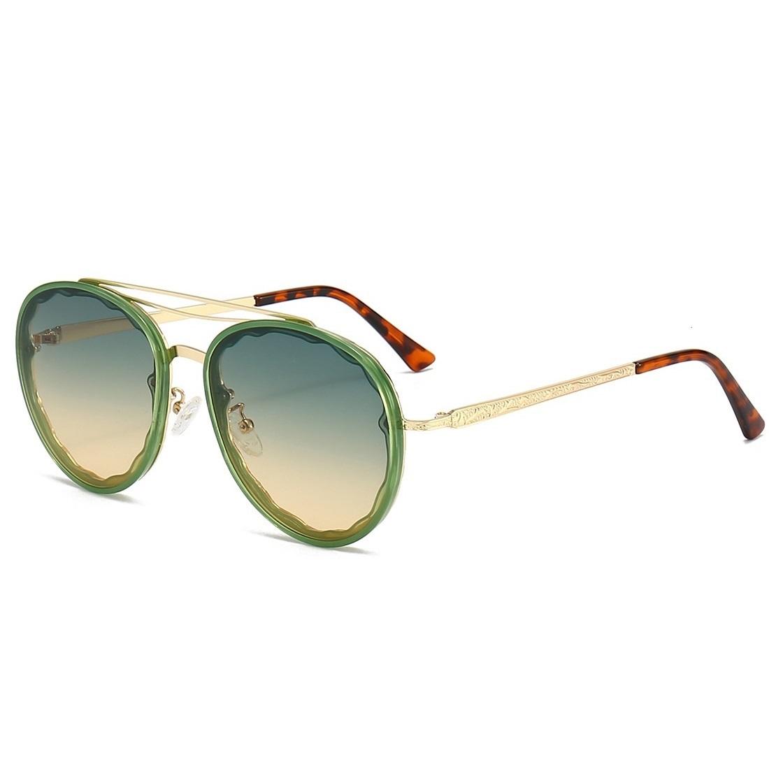 New Fashion Pilot Sunglasses Women Men Luxury Sun Glasses For Female Vintage Lady Gradient Shades UV400 Oculus as picture
New Fashion Pilot Sunglasses Women Men Luxury Sun Glasses For Female Vintage Lady Gradient Shades UV400 Oculus as picture