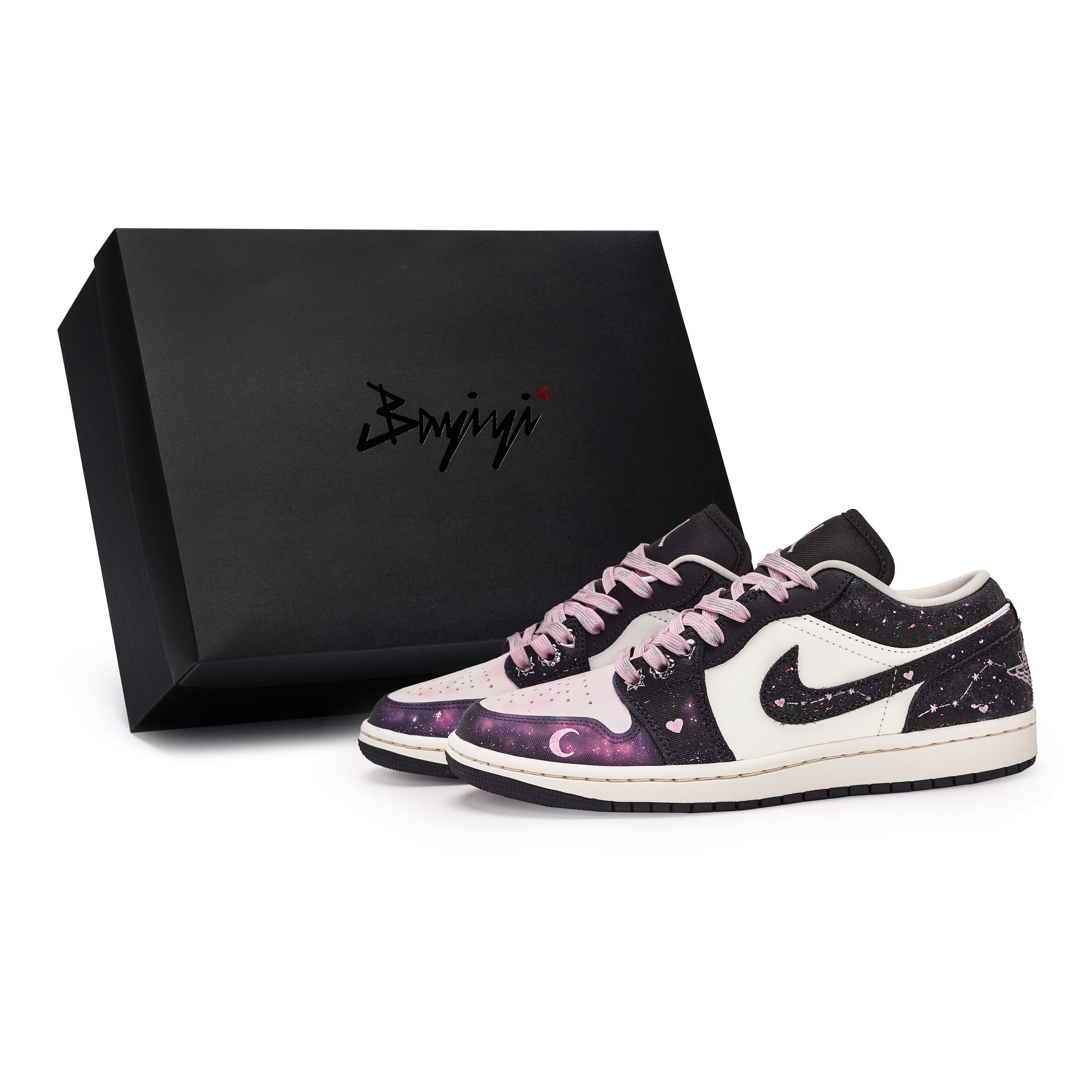 Jordan Air Jordan 1 Vintage Basketball Shoes Women s Low Top Black/White/Pink/Purple II0595-001(Team80-SBOX) 36
Jordan Air Jordan 1 Vintage Basketball Shoes Women s Low Top Black/White/Pink/Purple II0595-001(Team80-SBOX) 36