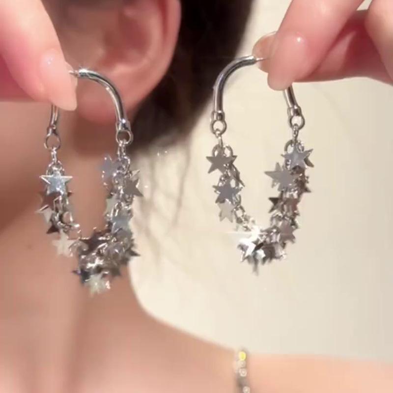 Cold wind, stars, fringed earrings, fashionable high-end temperament earrings, personalized sweet and cool wind earrings, women
Cold wind, stars, fringed earrings, fashionable high-end temperament earrings, personalized sweet and cool wind earrings, women