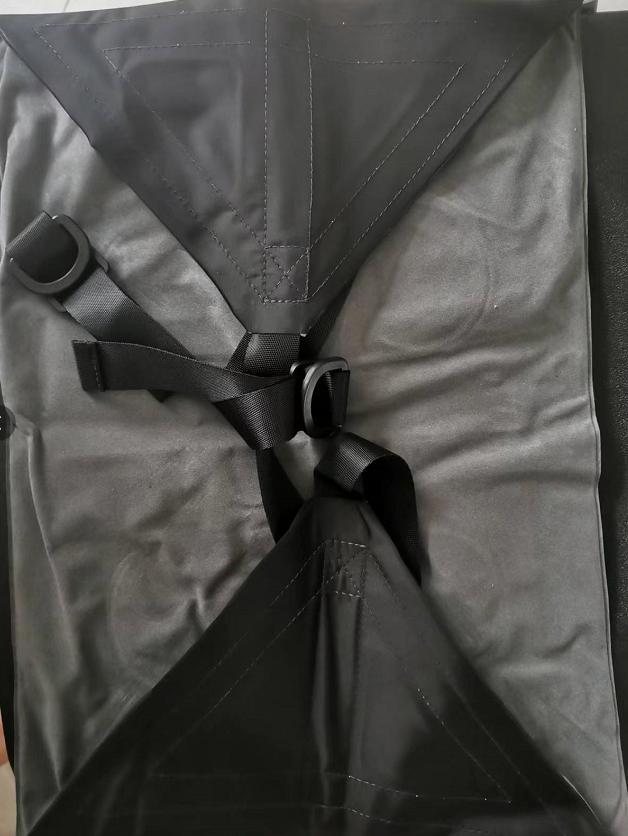 1pcs Comfy Hanger Travel Airplane Footrest Hammock inflatable PVC Foot Resting Hammock for Travel Office Leg Hammock hanging чорний колір сірий
1pcs Comfy Hanger Travel Airplane Footrest Hammock inflatable PVC Foot Resting Hammock for Travel Office Leg Hammock hanging чорний колір сірий