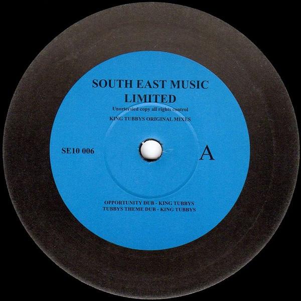 10inch Record KING TUBBY King Tubbys Original Mixes SE10006 SOUTH EAST MUS 2003 UK Reggae Ska Dub Used
10inch Record KING TUBBY King Tubbys Original Mixes SE10006 SOUTH EAST MUS 2003 UK Reggae Ska Dub Used