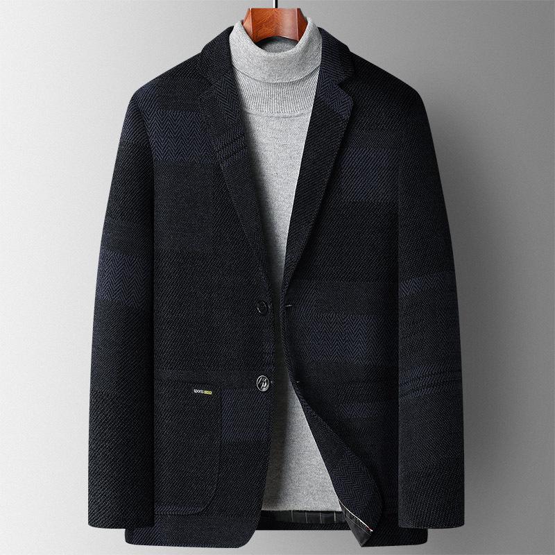 Осенне-зимний новый утолщенный мужской повседневный костюм корейской версии облегающий маленький костюм XXXXL
Осенне-зимний новый утолщенный мужской повседневный костюм корейской версии облегающий маленький костюм XXXXL