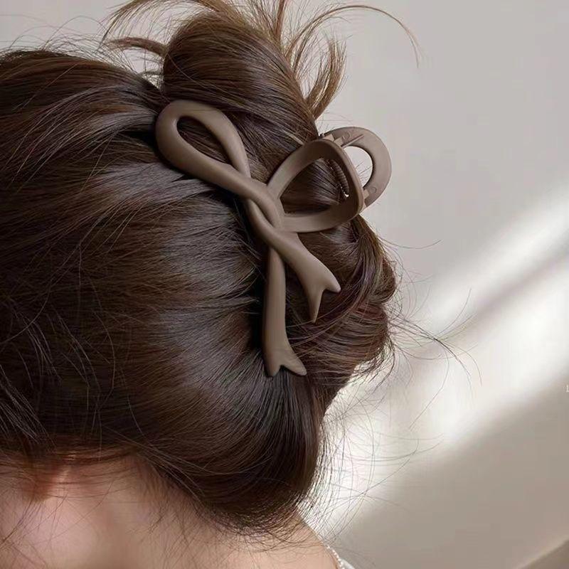 New Shark Bow Claw Hair Clip for Voluminous Updos
New Shark Bow Claw Hair Clip for Voluminous Updos