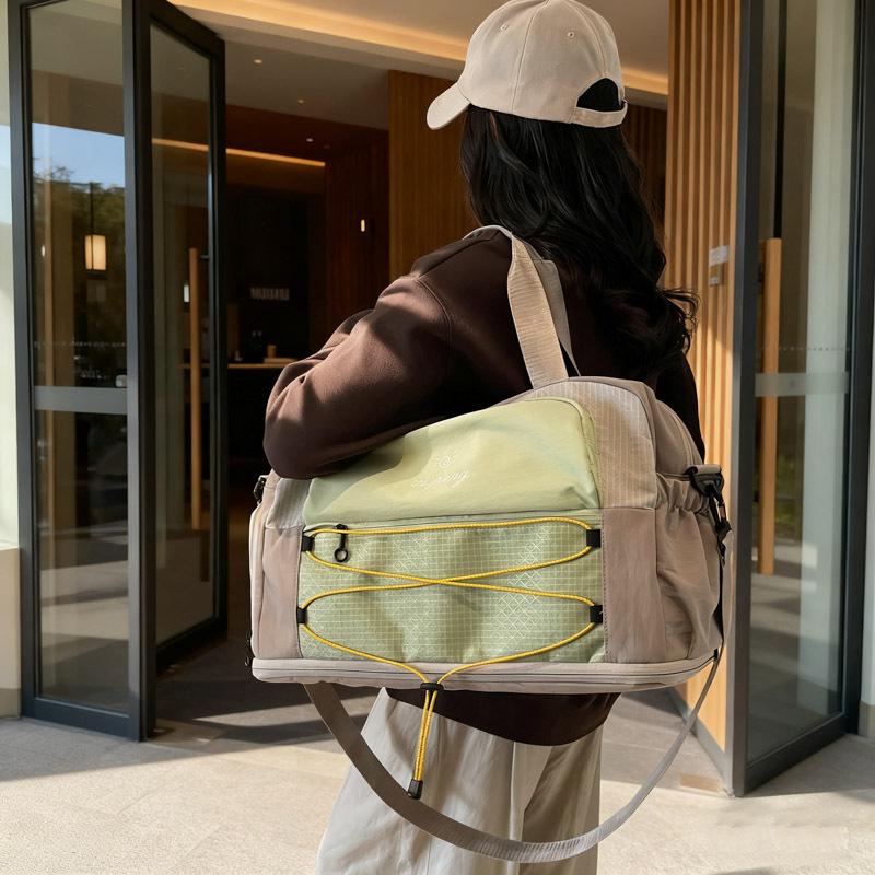 Short Distance Travel Bag for Women, Lightweight Hand-held Sports and Fitness Bag, Dry Wet Separation Outdoor Crossbody Travel Luggage Bag
Short Distance Travel Bag for Women, Lightweight Hand-held Sports and Fitness Bag, Dry Wet Separation Outdoor Crossbody Travel Luggage Bag
