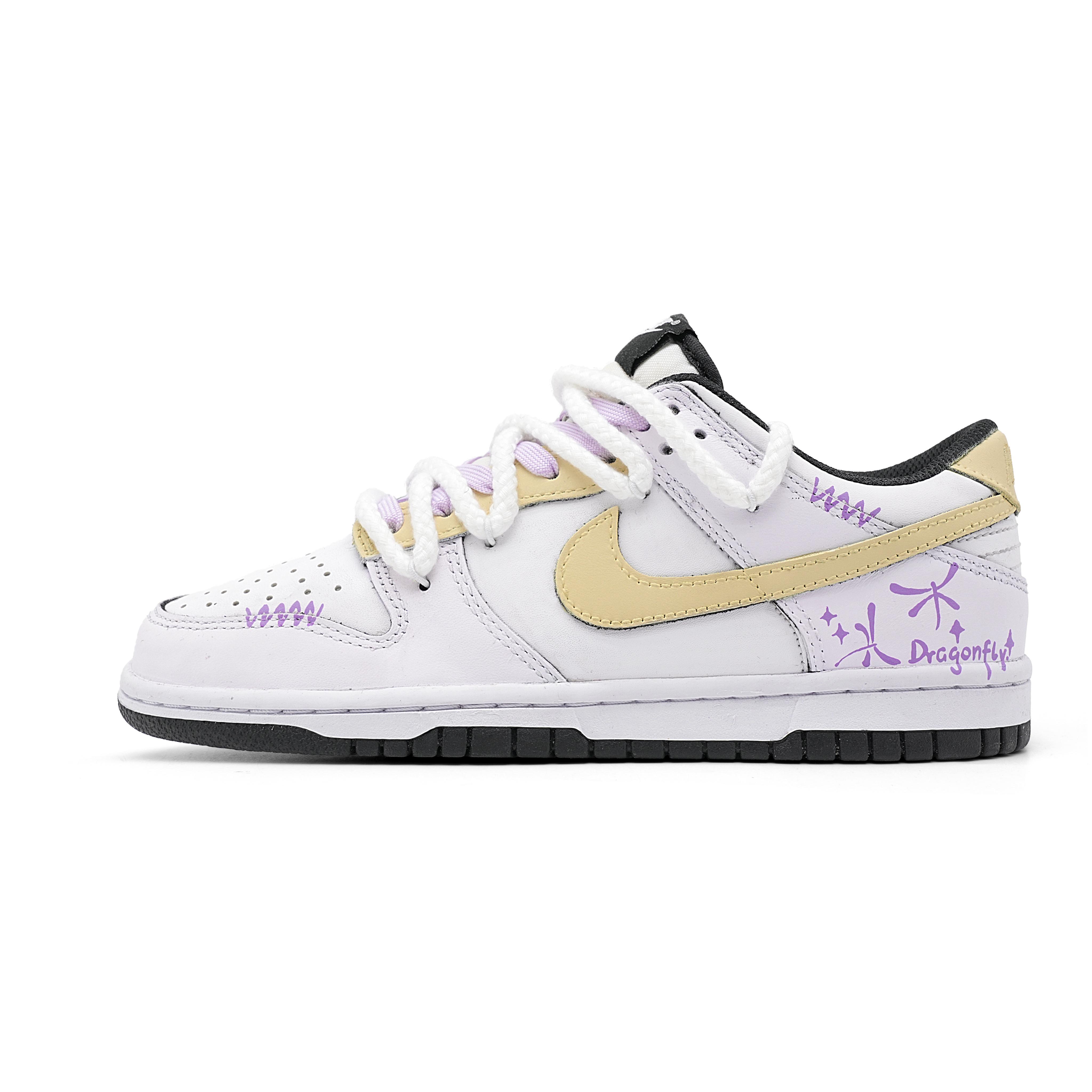 Nike Dunk Purple Robe Dragonfly Lightweight And Breathable Low top Skateboard Shoes Women s White Purple DD1503-101(Team1096-) 35.5
Nike Dunk Purple Robe Dragonfly Lightweight And Breathable Low top Skateboard Shoes Women s White Purple DD1503-101(Team1096-) 35.5