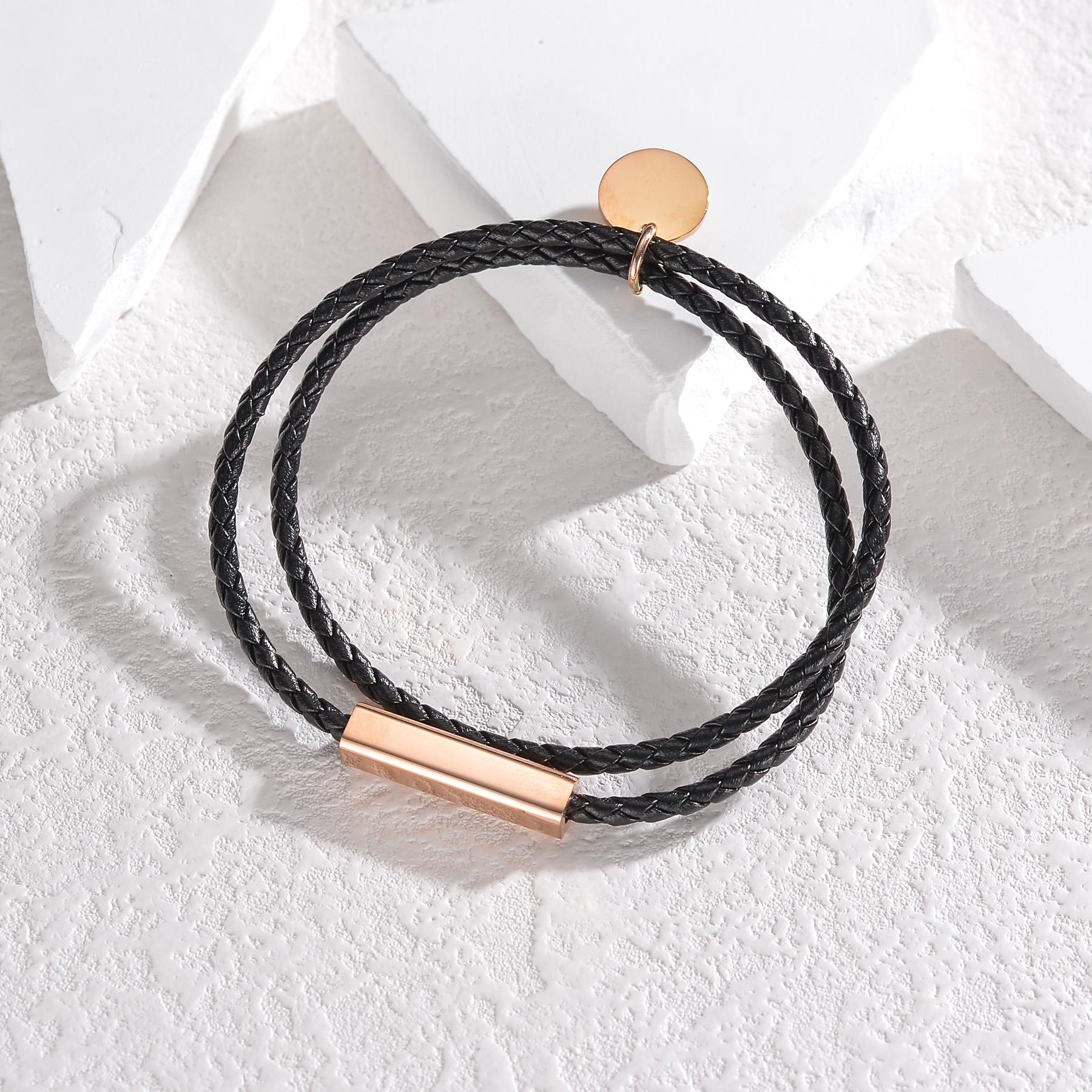 Atoztide Engrave Name Bracelet For Women Men Stainless Steel Jewelry Braided Leather Rope Bangle Personalized Couple Family Gift No engrave&20cm
Atoztide Engrave Name Bracelet For Women Men Stainless Steel Jewelry Braided Leather Rope Bangle Personalized Couple Family Gift No engrave&20cm