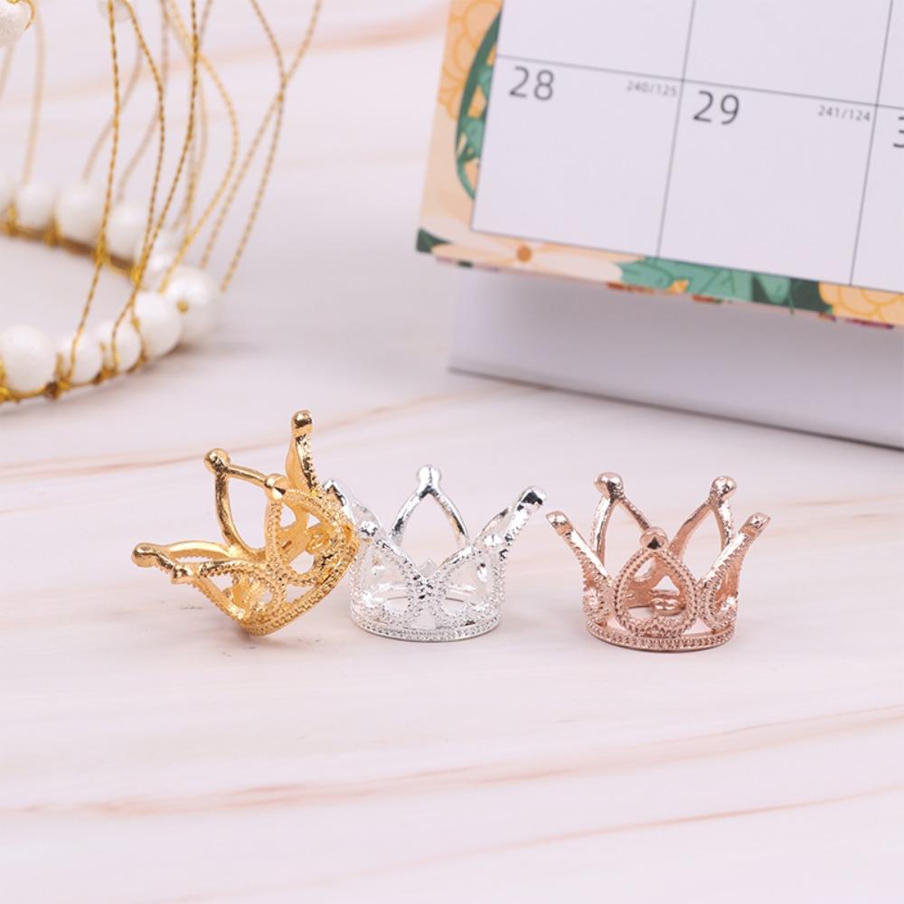 Model Toys Dollhouse Miniature Metal Crown Ornaments Mini Princess Crown Dollhouse Cake bronze-style 3
Model Toys Dollhouse Miniature Metal Crown Ornaments Mini Princess Crown Dollhouse Cake bronze-style 3