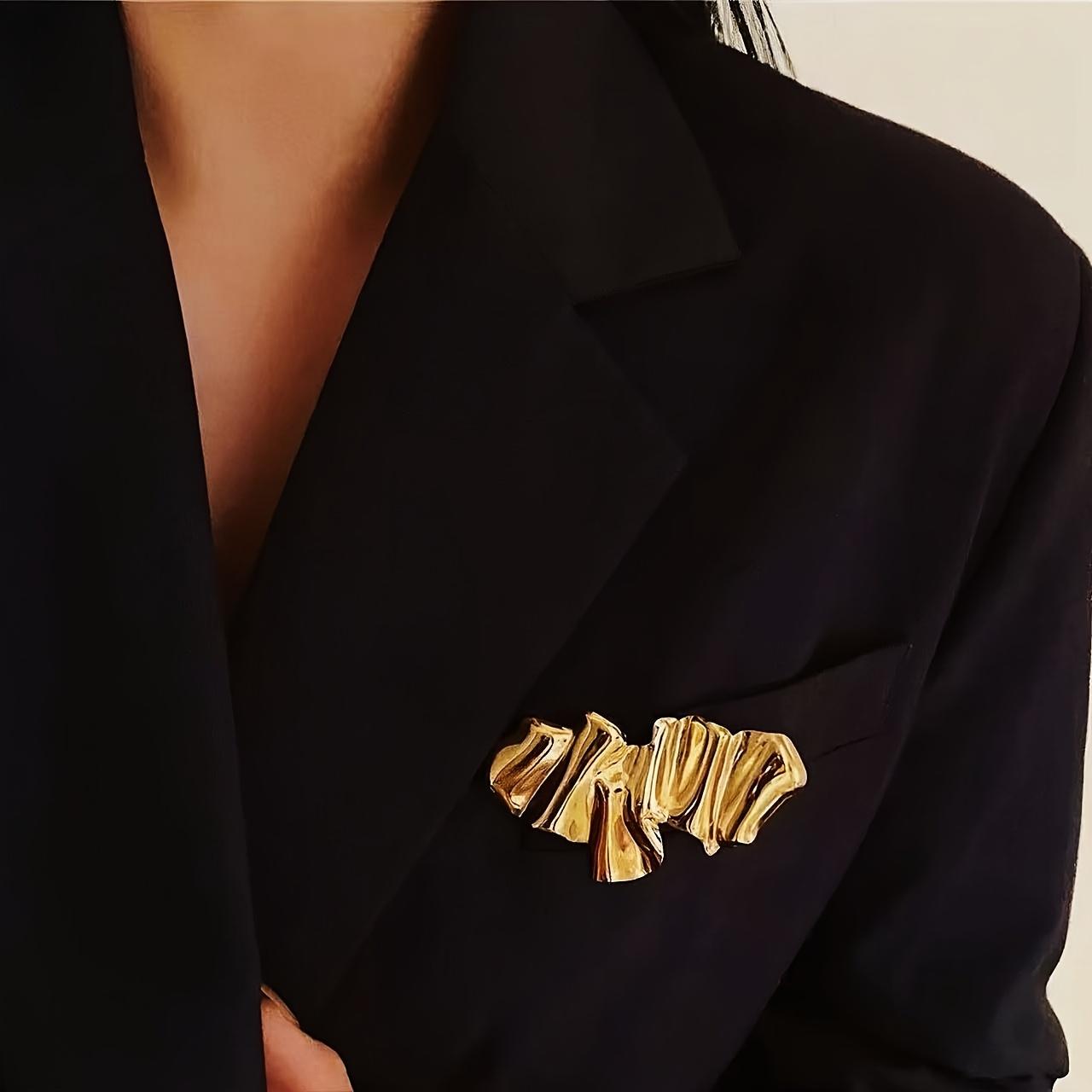 Exaggerated Pleated Wave Brooch for Women, Elegant Light Luxury Fashion Pin, Versatile Daily Commute, Banquet, Party, Gift Family/Friends
Exaggerated Pleated Wave Brooch for Women, Elegant Light Luxury Fashion Pin, Versatile Daily Commute, Banquet, Party, Gift Family/Friends