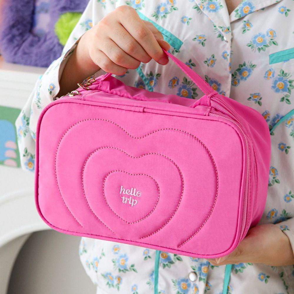 Portable Quilted Travel Toiletry Bag Large Capacity Storage Bag Fluffy Makeup Bag Handbag Double Layer Cosmetic Organizer розы красного
Portable Quilted Travel Toiletry Bag Large Capacity Storage Bag Fluffy Makeup Bag Handbag Double Layer Cosmetic Organizer розы красного