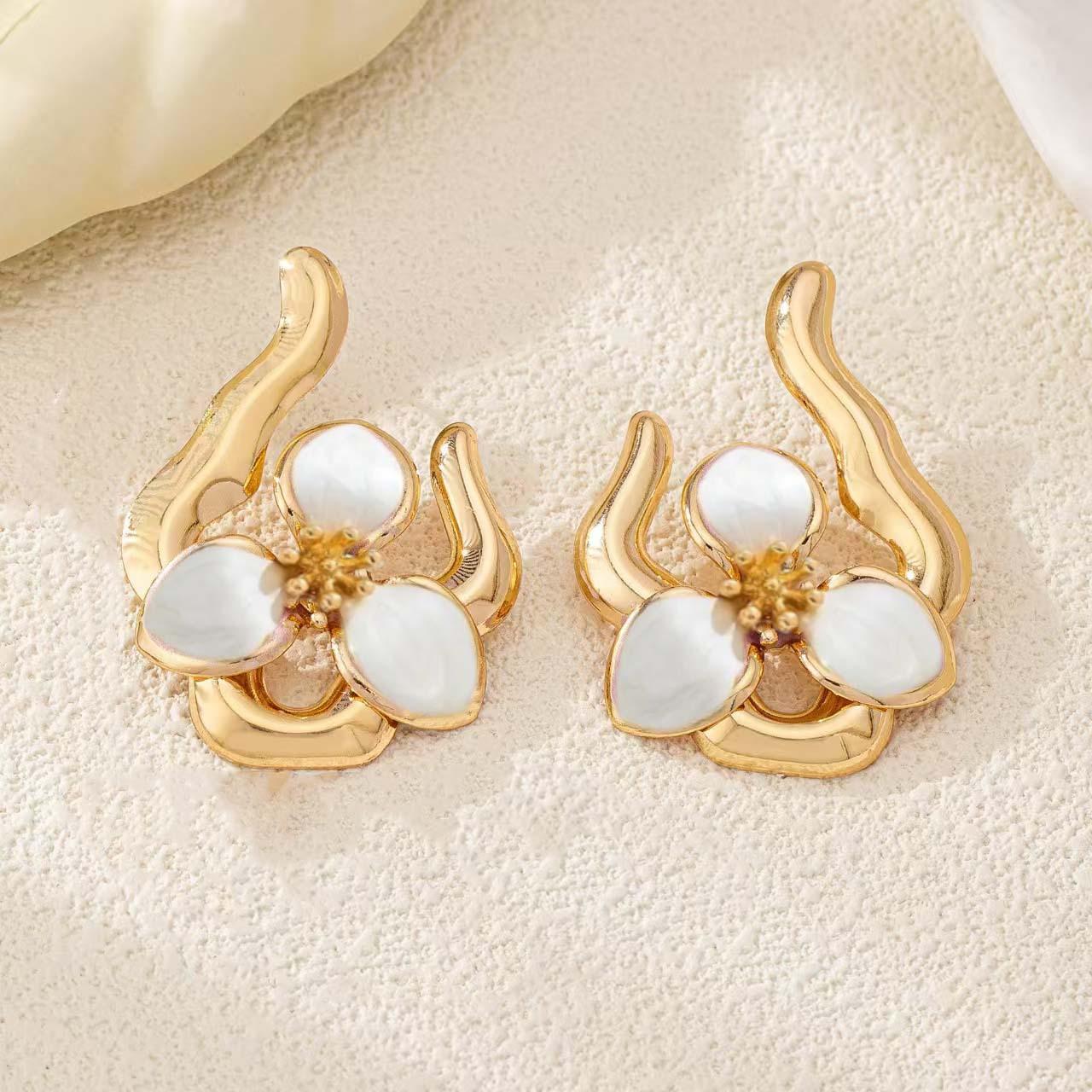 Geometric Irregular Oil Dripping Flower Symmetrical Stud Earrings Sweet and Fresh Daily Casual Dating Versatile Woman брудно-білий
Geometric Irregular Oil Dripping Flower Symmetrical Stud Earrings Sweet and Fresh Daily Casual Dating Versatile Woman брудно-білий
