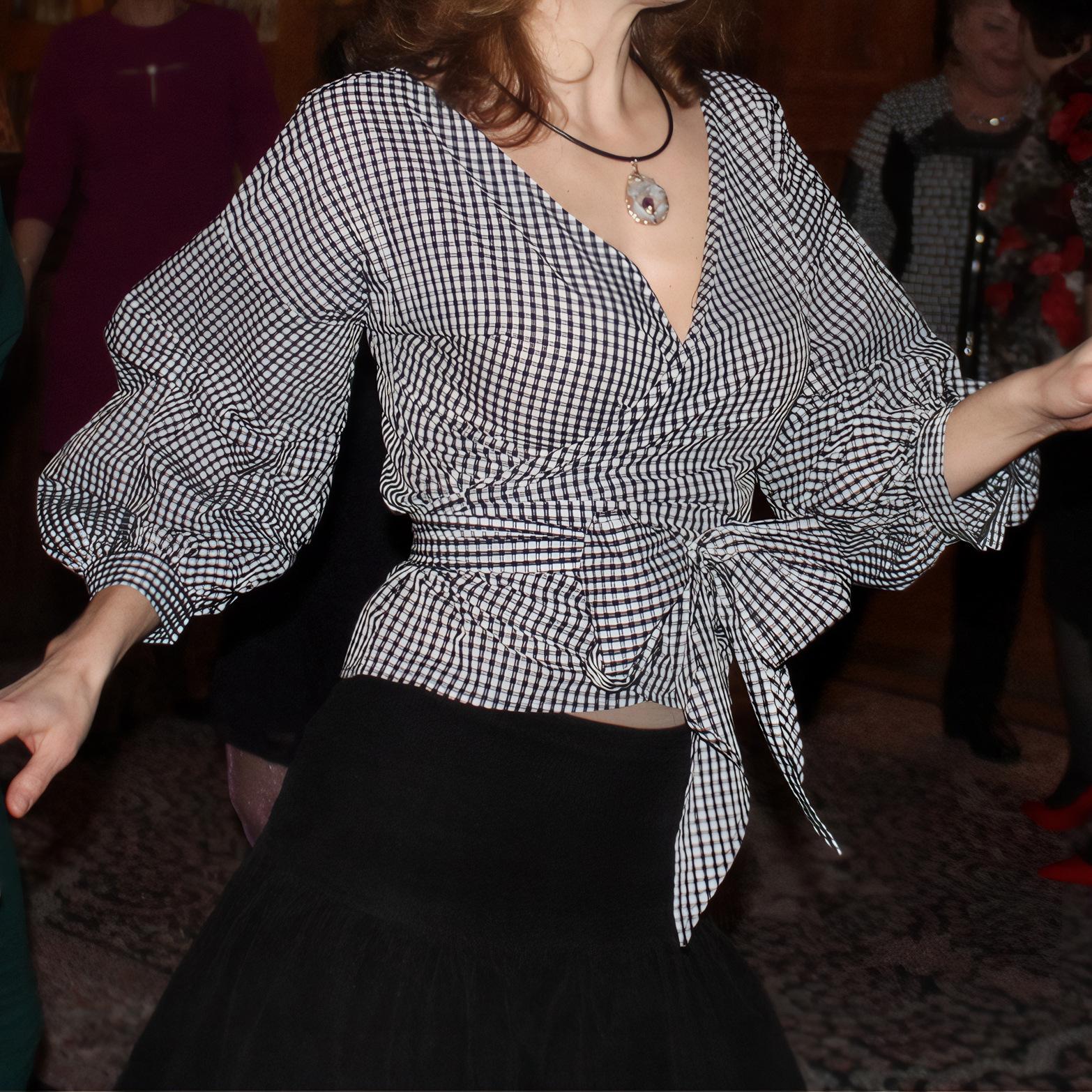 Летняя женская модная рубашка с V-образным вырезом, рукавами-фонариками, большим бантом и галстуком-бабочкой XXXL чёрный
Летняя женская модная рубашка с V-образным вырезом, рукавами-фонариками, большим бантом и галстуком-бабочкой XXXL чёрный