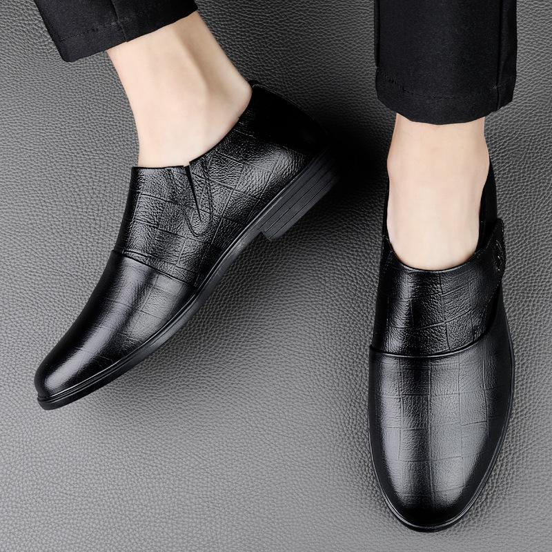 Spring and Autumn Men s Casual Leather Shoes Fashion First Layer Cowhide Comfortable and Breathable Youth Business Daily Work Men s Shoes 36 чорний
Spring and Autumn Men s Casual Leather Shoes Fashion First Layer Cowhide Comfortable and Breathable Youth Business Daily Work Men s Shoes 36 чорний