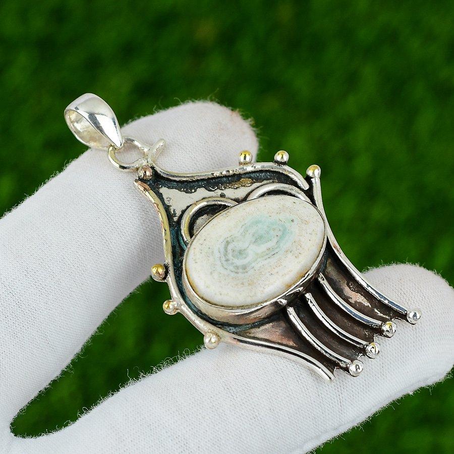 925 Sterling Silver Oval Solar Moss Opal Stone Handmade Bezel Pendant Jewelry
925 Sterling Silver Oval Solar Moss Opal Stone Handmade Bezel Pendant Jewelry