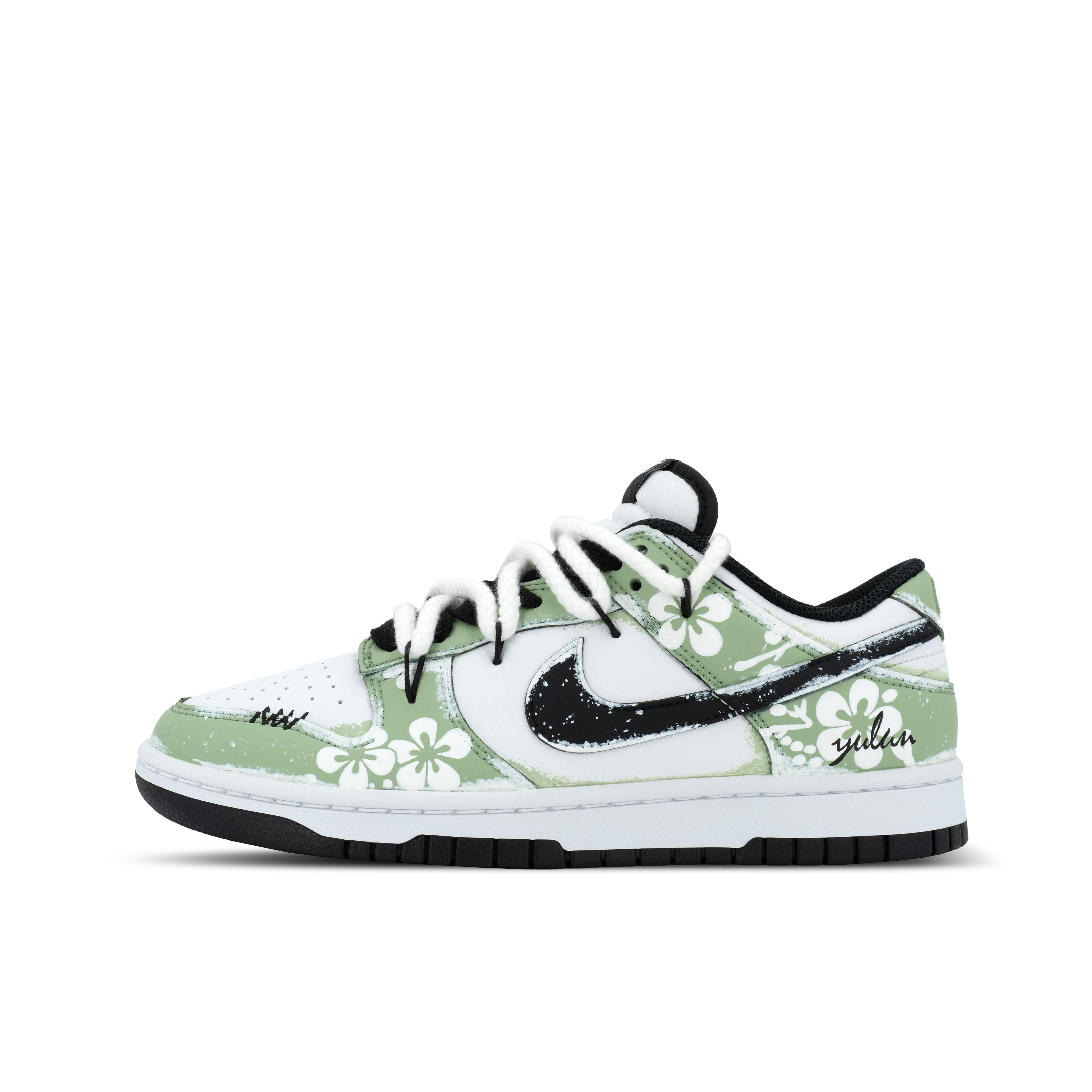 Nike Dunk Matcha Flower Language Low top Skateboard Shoes Unisex White Green HF5441-100(team1369-) 35.5
Nike Dunk Matcha Flower Language Low top Skateboard Shoes Unisex White Green HF5441-100(team1369-) 35.5